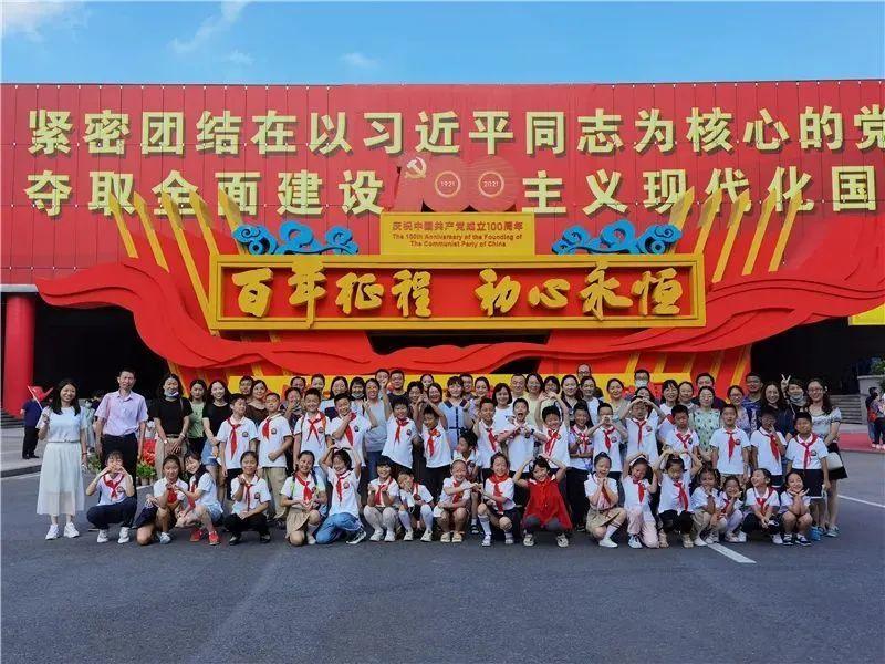 如何准备公务员面试才能取得高分呢？游戏画面